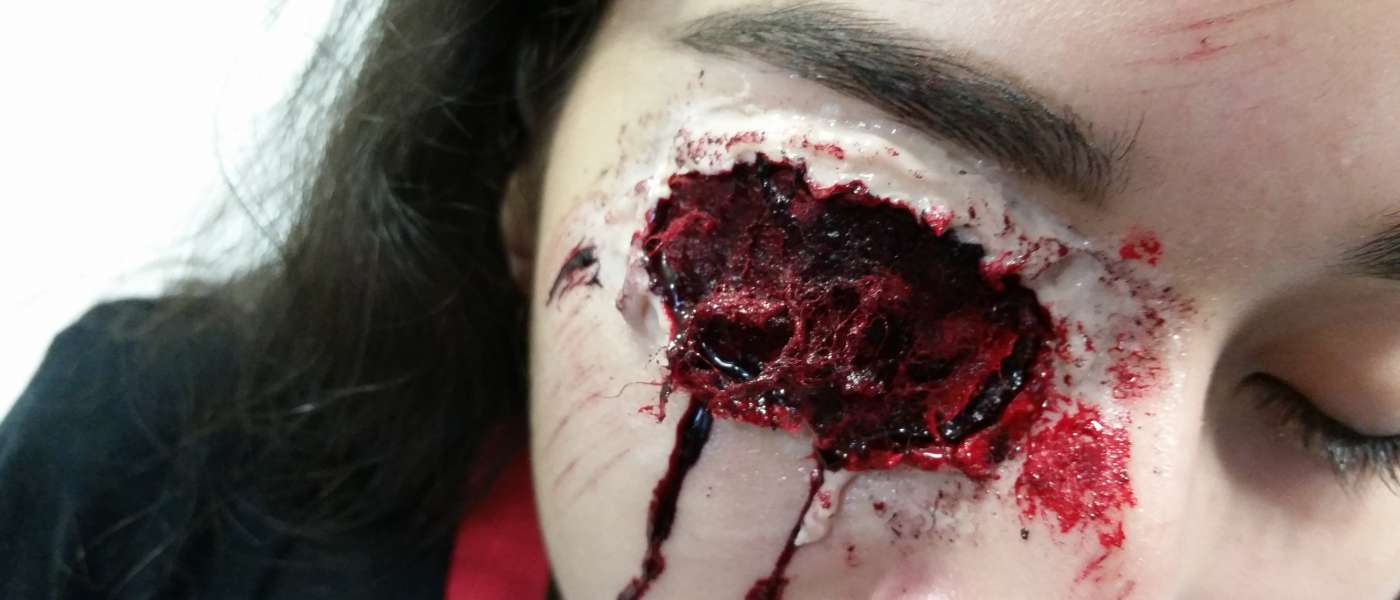 Grace nicholson s spookily realistic halloween makeup the finished look close up