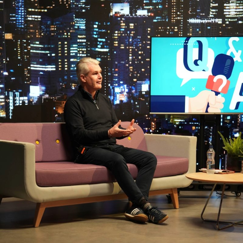 Media students quiz deputy council leader 8 1