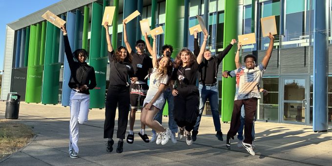 Students celebrate BTEC and T Level results at Barking Dagenham College 13th August 2026 Contact Alaine on 07957 344547 pic 4